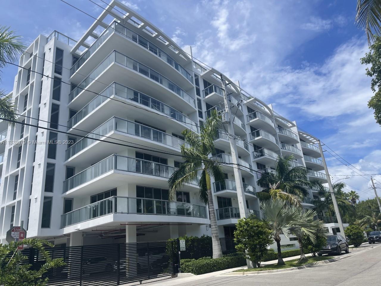 THE HIGHLANDS CONDO - Residential