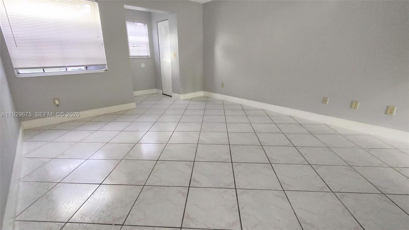 FLAMINGO GARDENS - Residential Lease