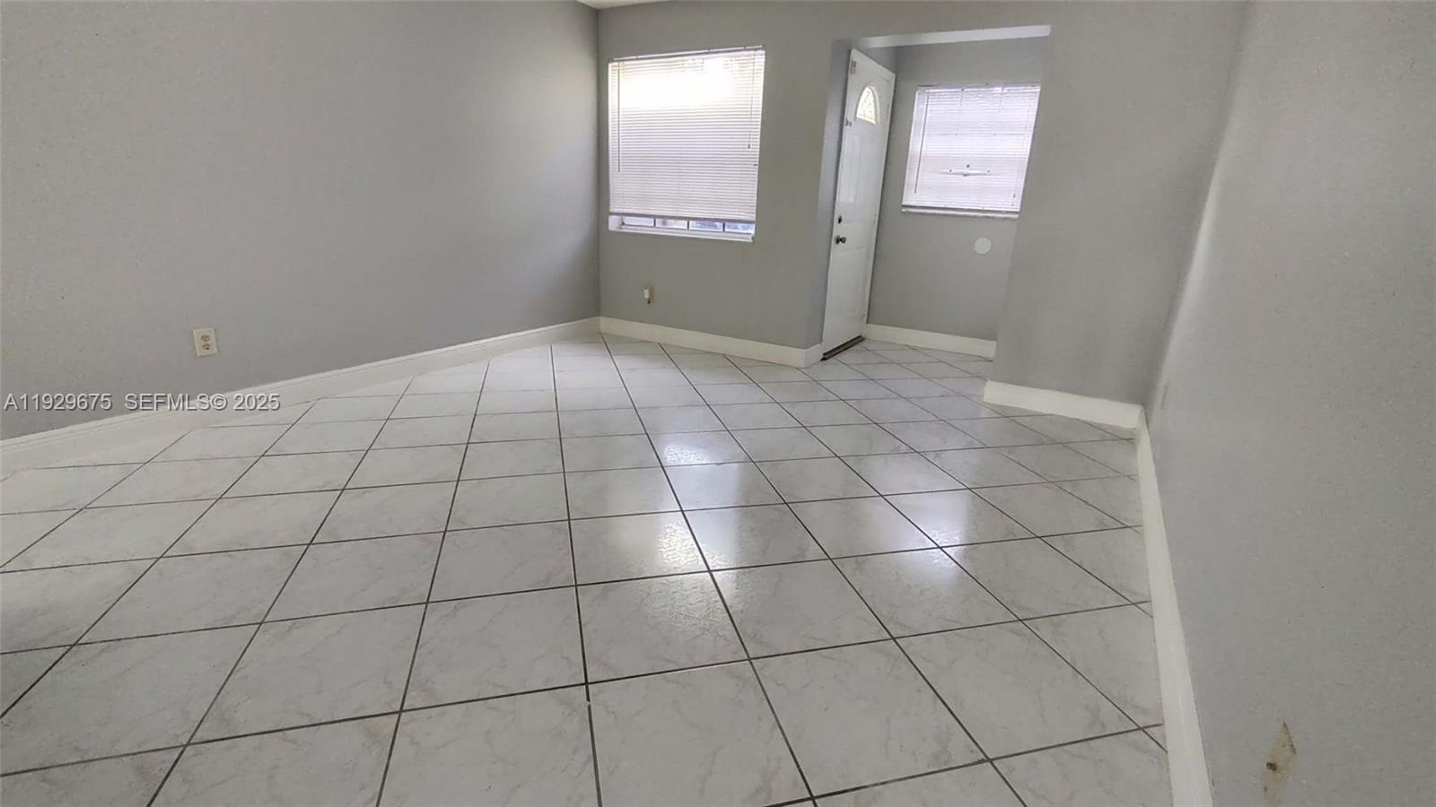 FLAMINGO GARDENS - Residential Lease