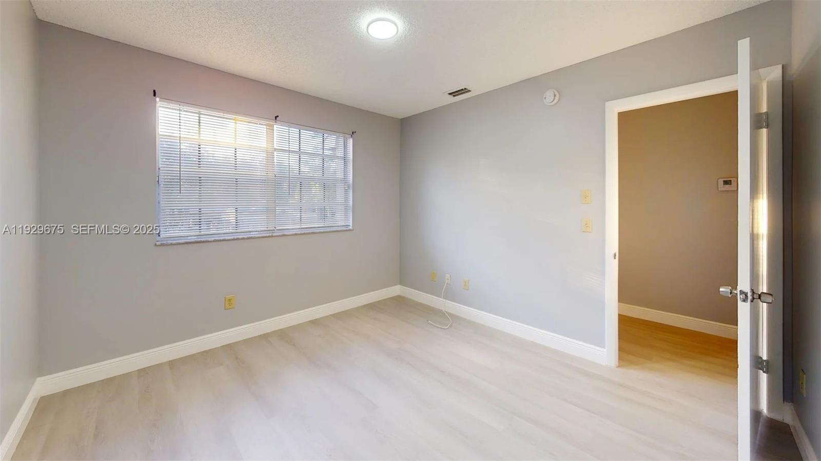 FLAMINGO GARDENS - Residential Lease