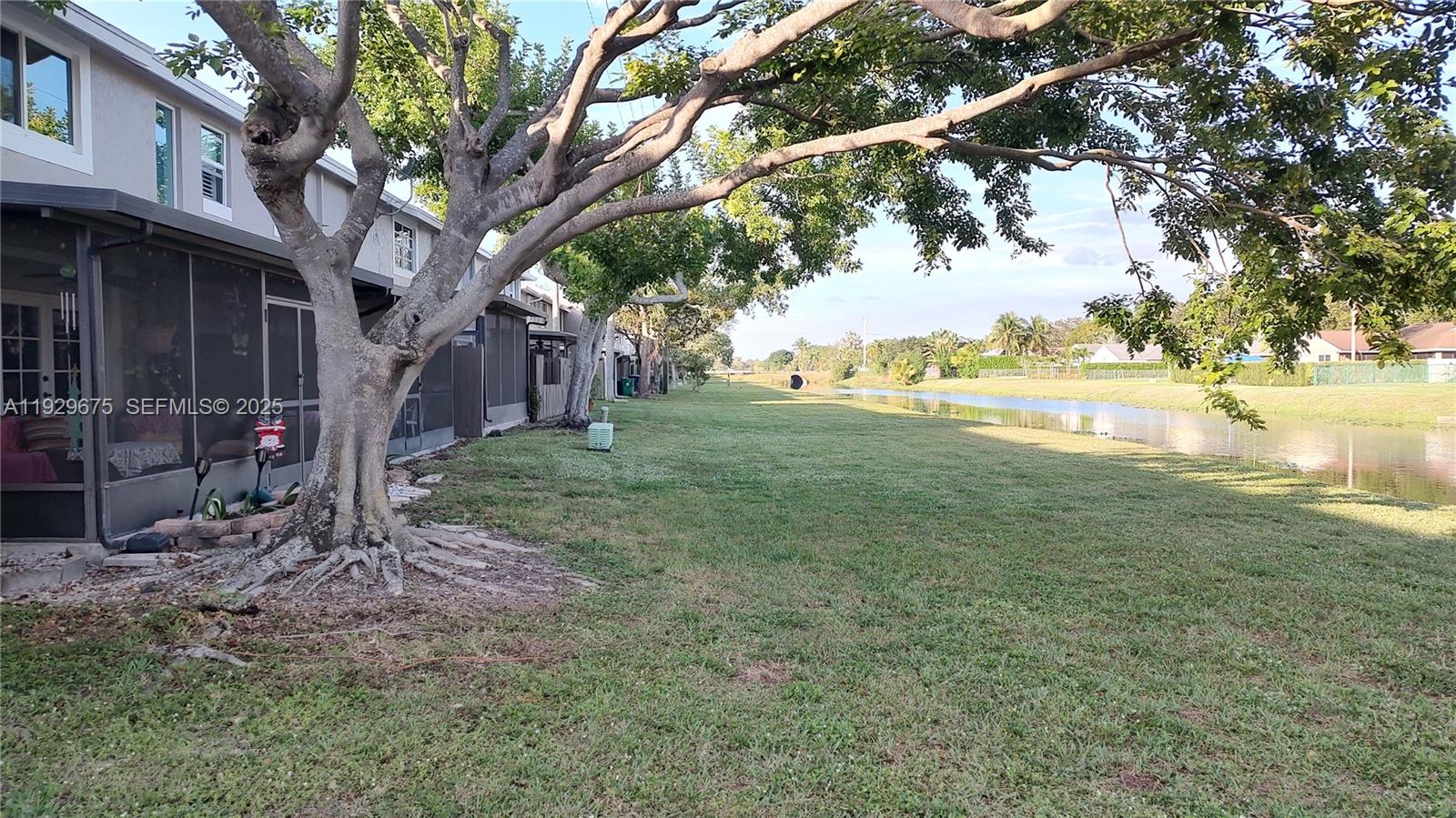 FLAMINGO GARDENS - Residential Lease