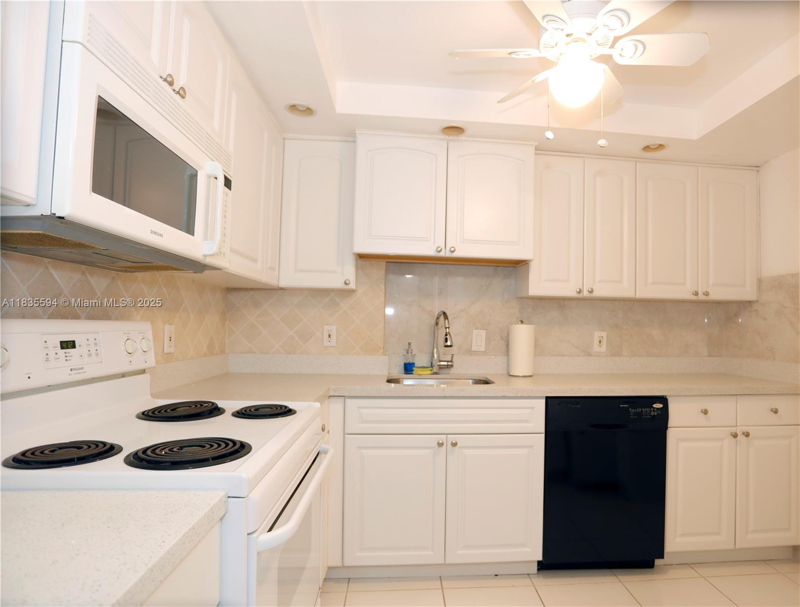 2000 S Ocean Blvd 16P