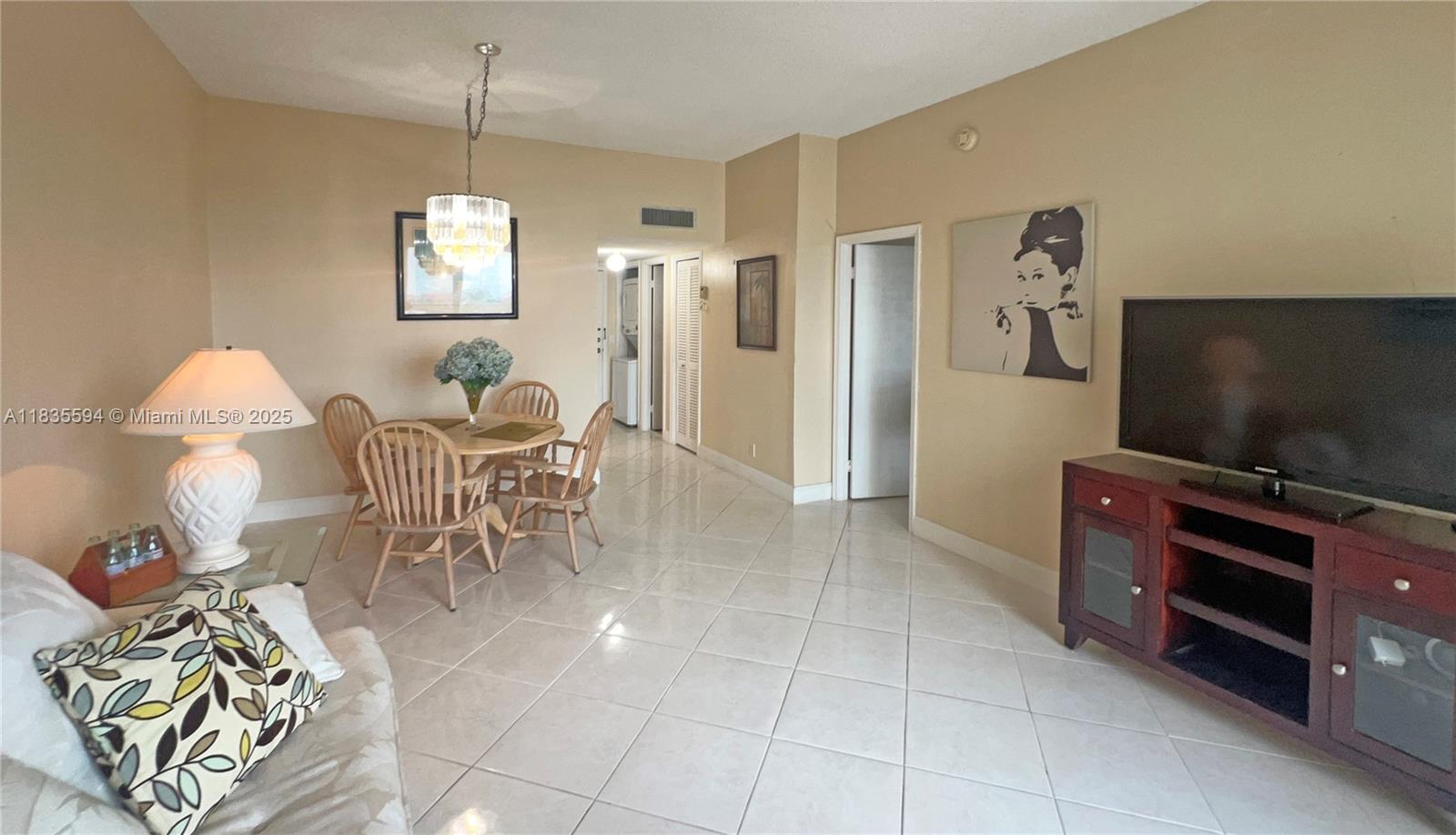 2000 S Ocean Blvd 16P