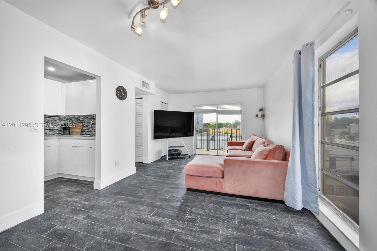 MIRAMAR TERRACE CONDO - Residential