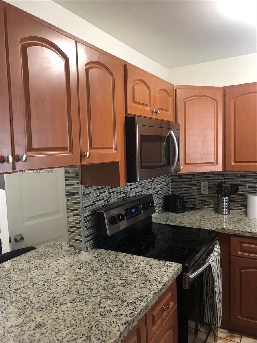 16700 NW 55th Ave 12