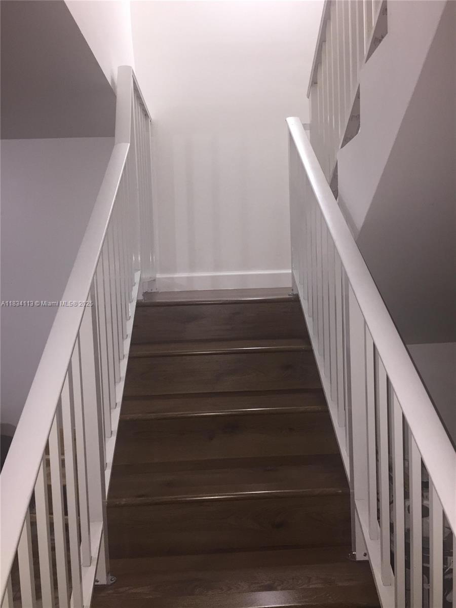 16700 CONDO - Residential