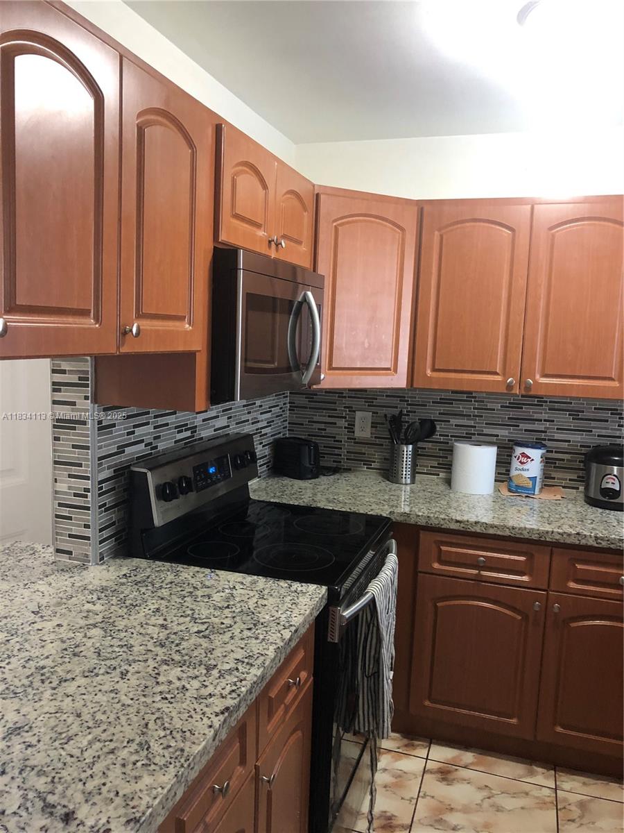 16700 NW 55th Ave 12