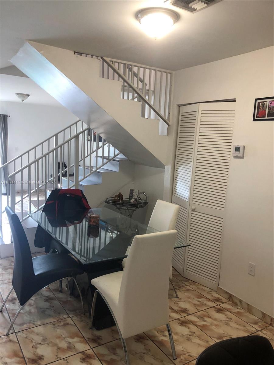 16700 CONDO - Residential