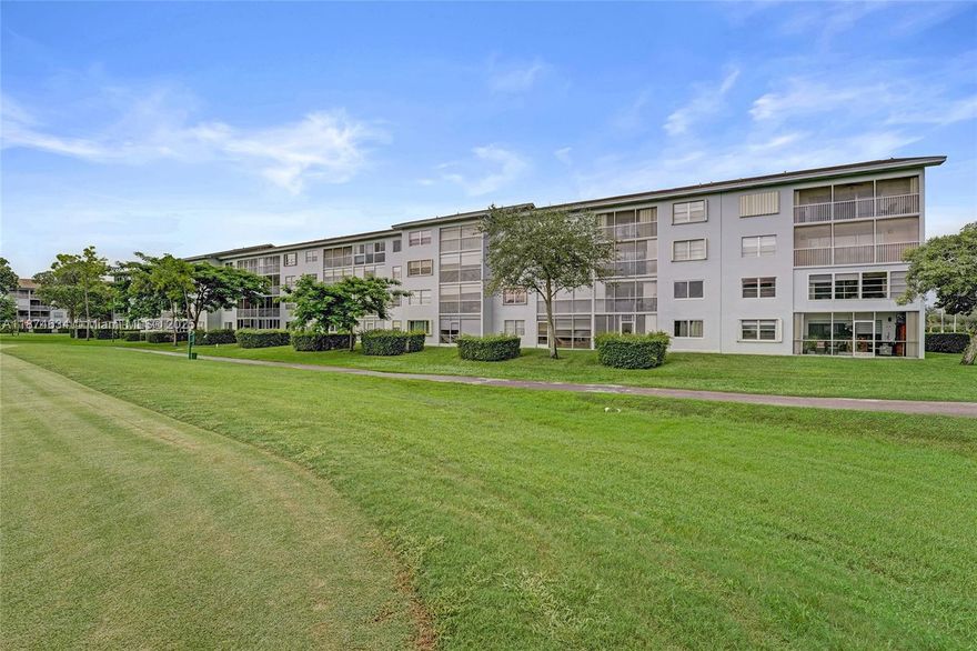 GREAT OPPORTUNITY TO OWN A RARELY AVAILABLE, LARGE CORNER UNIT WITH A VIEW OF THE GOLF COURSE! YOU'LL LOVE THE SPACIOUS FLOORPLAN & LARGE WINDOWS THAT MAKE EVERYTHING LIGHT & BRIGHT! NEWER WASHER/DRYER (2022), BRAND NEW AIR COMPRESSOR, NEW LAMINATE FLOORING THROUGHOUT! BOTH BEDROOMS HAVE A LARGE WALK-IN CLOSET! THIS IS A HUGE CONDO WITH MORE THAN 1,500 SQUARE FEET AND LIMITLESS POTENTIAL! YOU'LL LOVE THE CENTURY VILLAGE LIFESTYLE & AMENITIES WHICH INCLUDE, (TENNIS, PICKLEBALL, POOLS, GOLF COURSE, A WONDERFUL CAFE THAT EVEN DELIVERS TO YOUR CONDO, FITNESS CLASSES, SHUTTLE TRANSPORTATION TO NEARBY SHOPS & DR'S OFFICES) THE KITCHEN & BATHROOMS ARE ORIGINAL. MAKE THIS YOUR DREAM HOME!