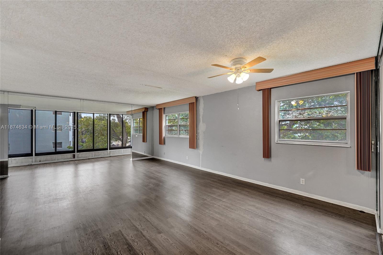 BUCKINGHAM EAST AT CENTUR - Residential