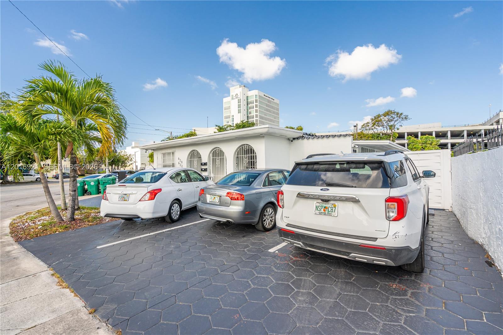 BEACON MANOR - Residential Lease