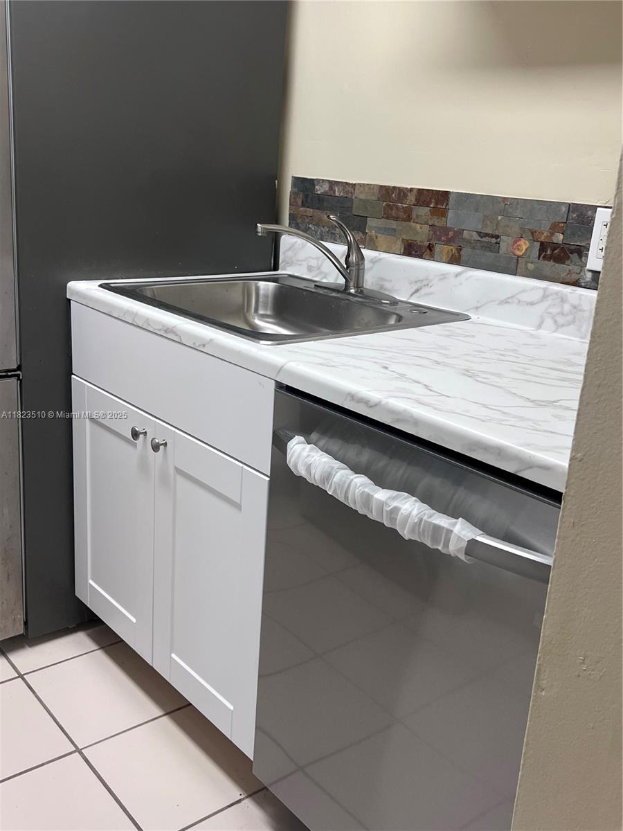 CROSSINGS OF BOYNTON BEAC - Residential Lease