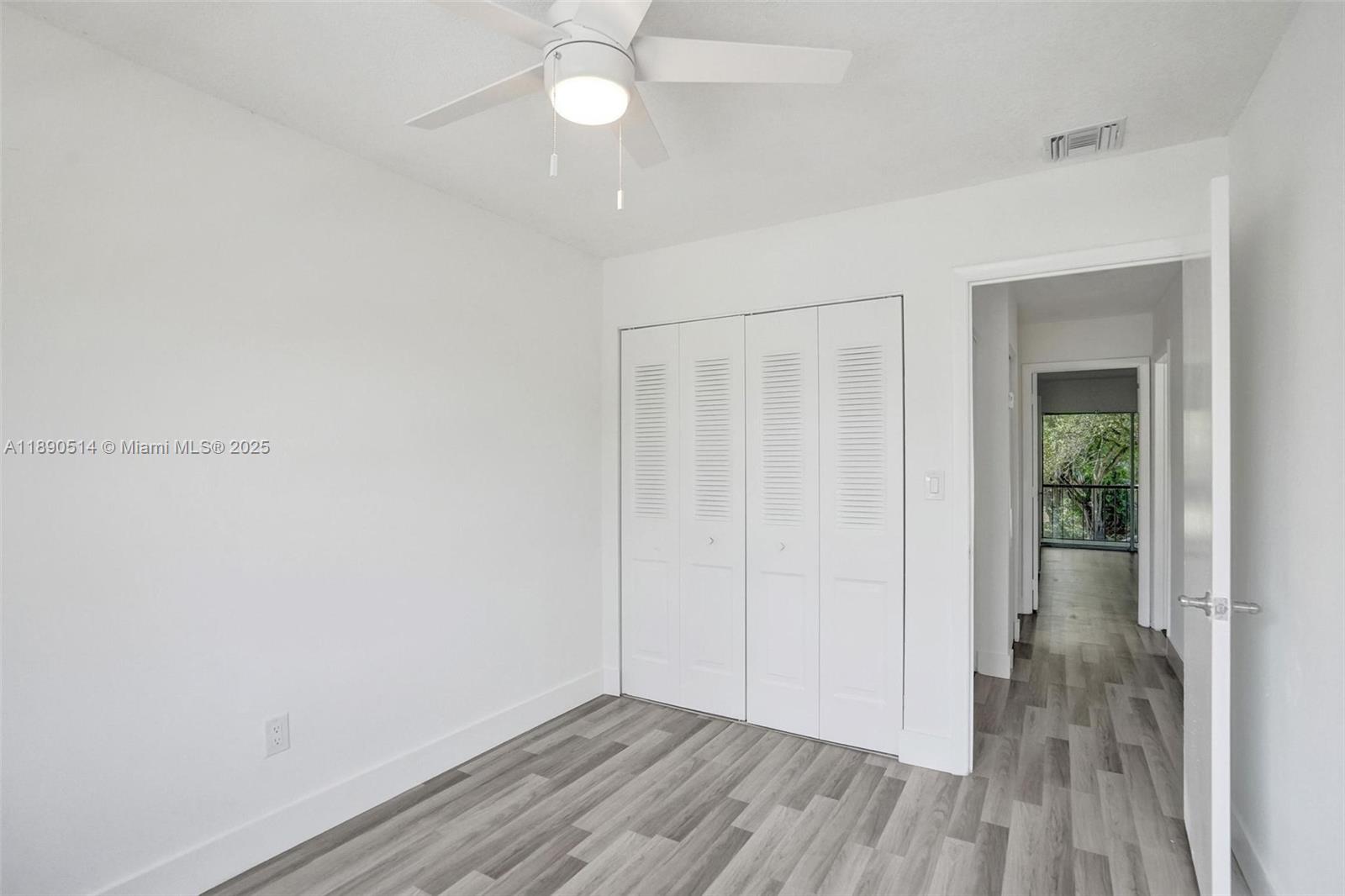 MANORS TOWNHOUSE 8-9 COND - Residential