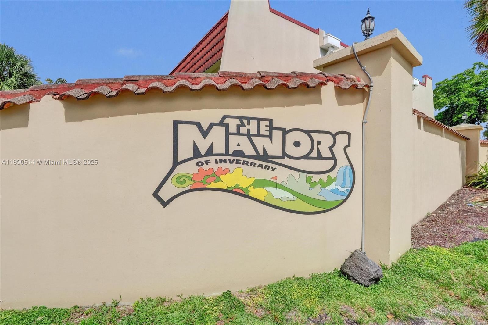 MANORS TOWNHOUSE 8-9 COND - Residential