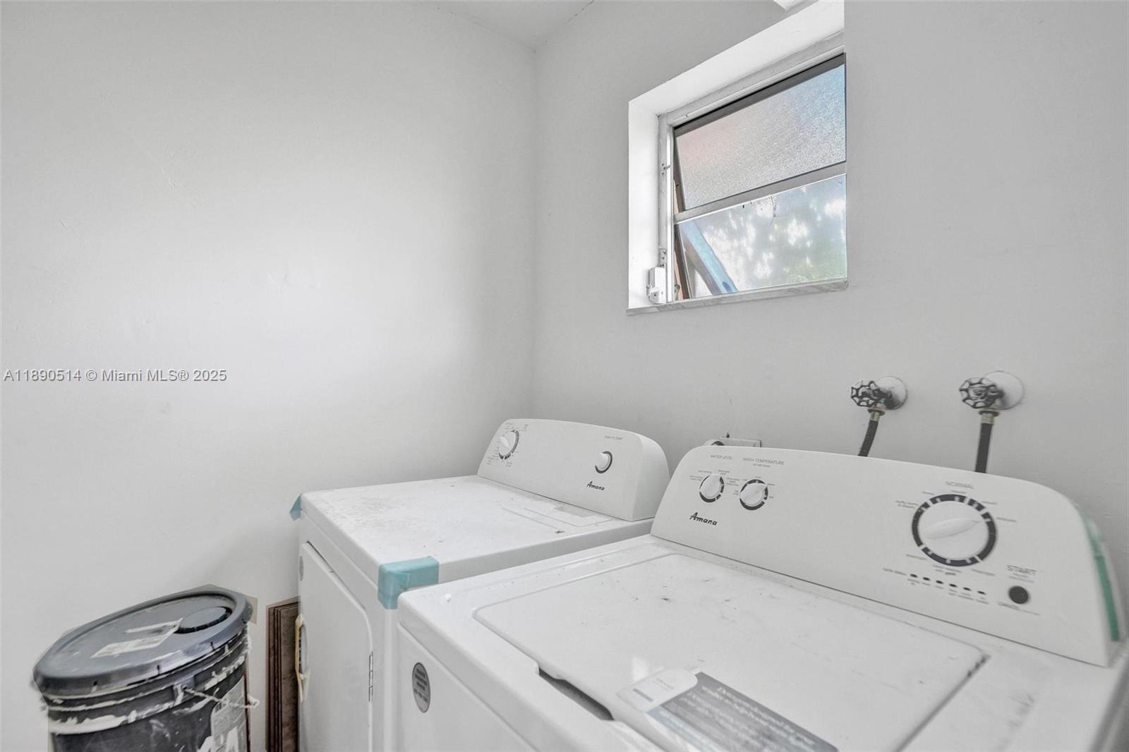 MANORS TOWNHOUSE 8-9 COND - Residential