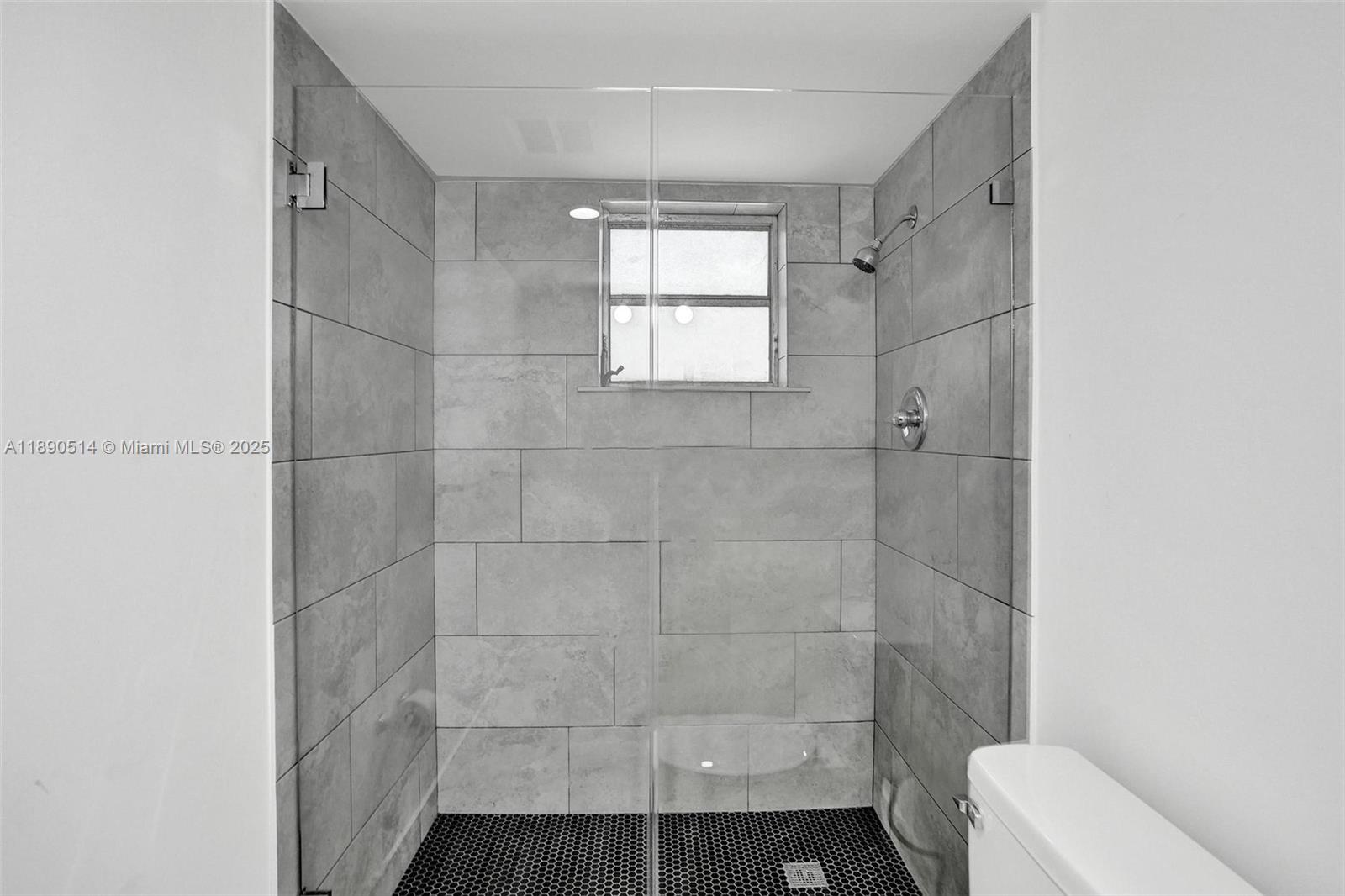 MANORS TOWNHOUSE 8-9 COND - Residential