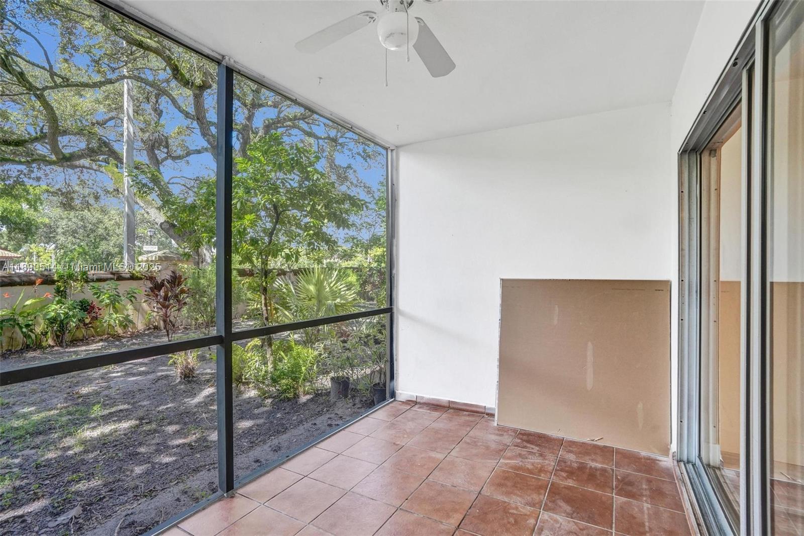 MANORS TOWNHOUSE 8-9 COND - Residential
