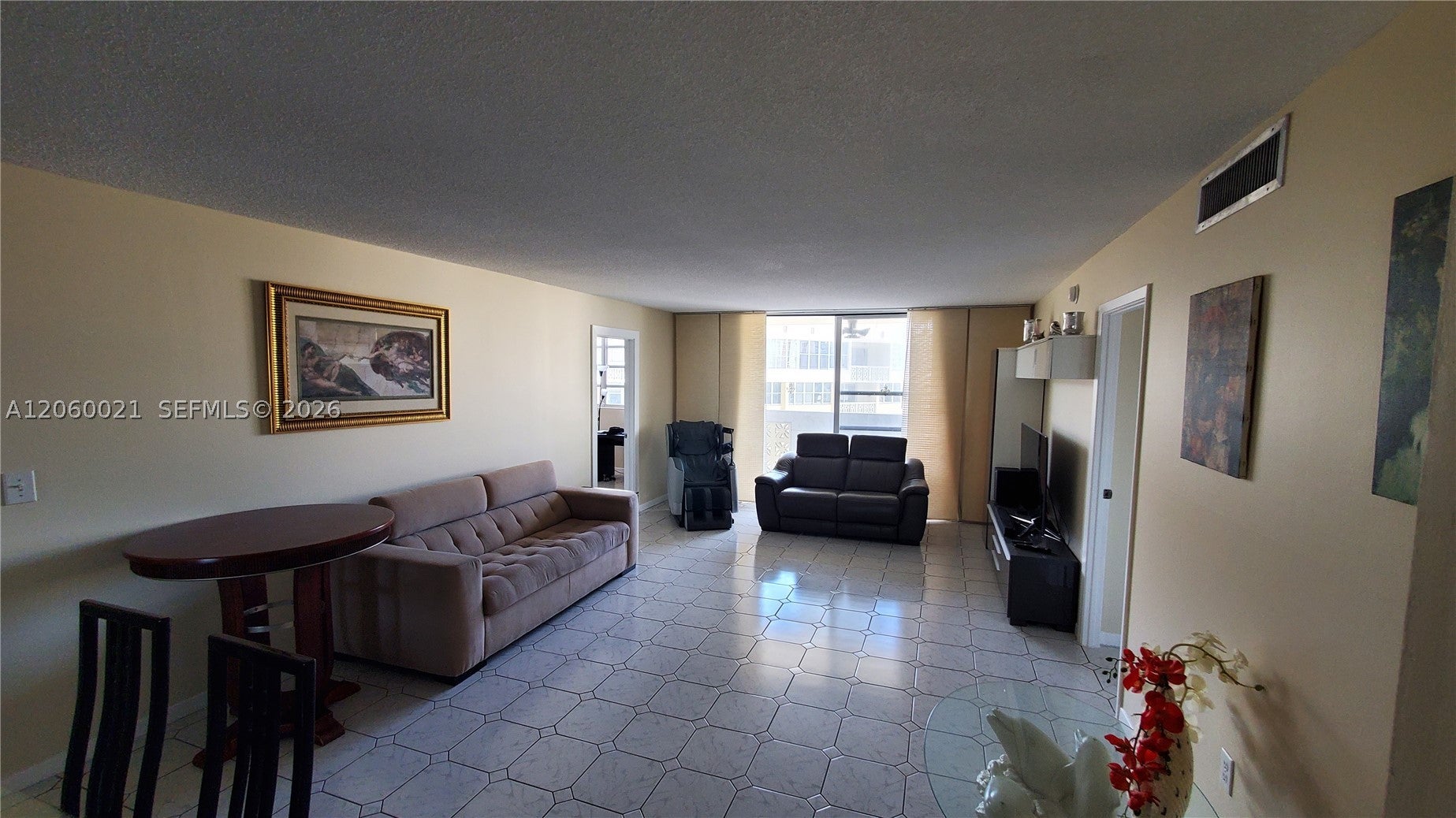 1833 S Ocean Dr 1103