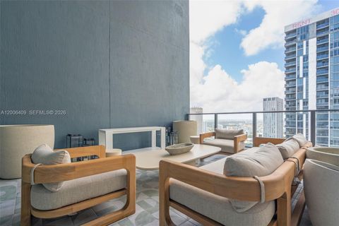 Tiny photo for 121 NE 5th St #912B, Miami, FL 33132 (MLS # A12006409)