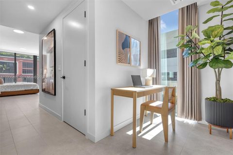 Tiny photo for 121 NE 5th St #912B, Miami, FL 33132 (MLS # A12006409)