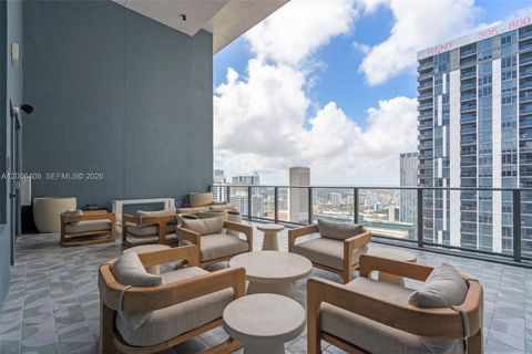 Tiny photo for 121 NE 5th St #912B, Miami, FL 33132 (MLS # A12006409)
