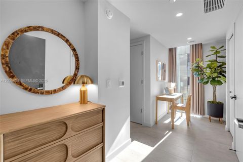 Tiny photo for 121 NE 5th St #912B, Miami, FL 33132 (MLS # A12006409)