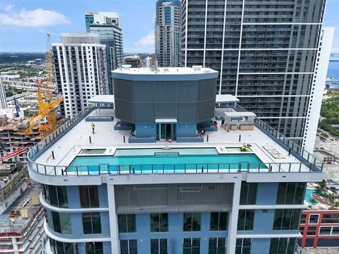 Tiny photo for 121 NE 5th St #912B, Miami, FL 33132 (MLS # A12006409)