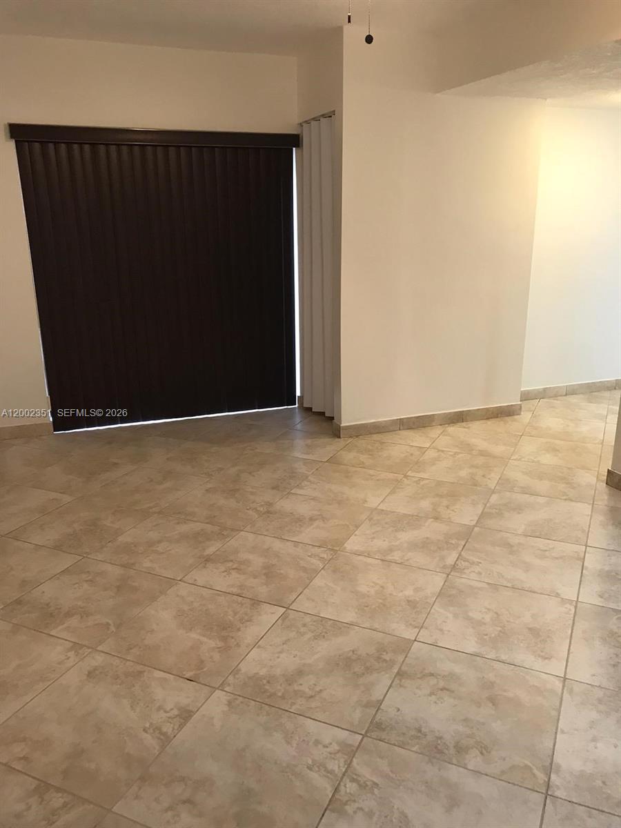 BIRD RD HIGHLANDS - Residential Lease