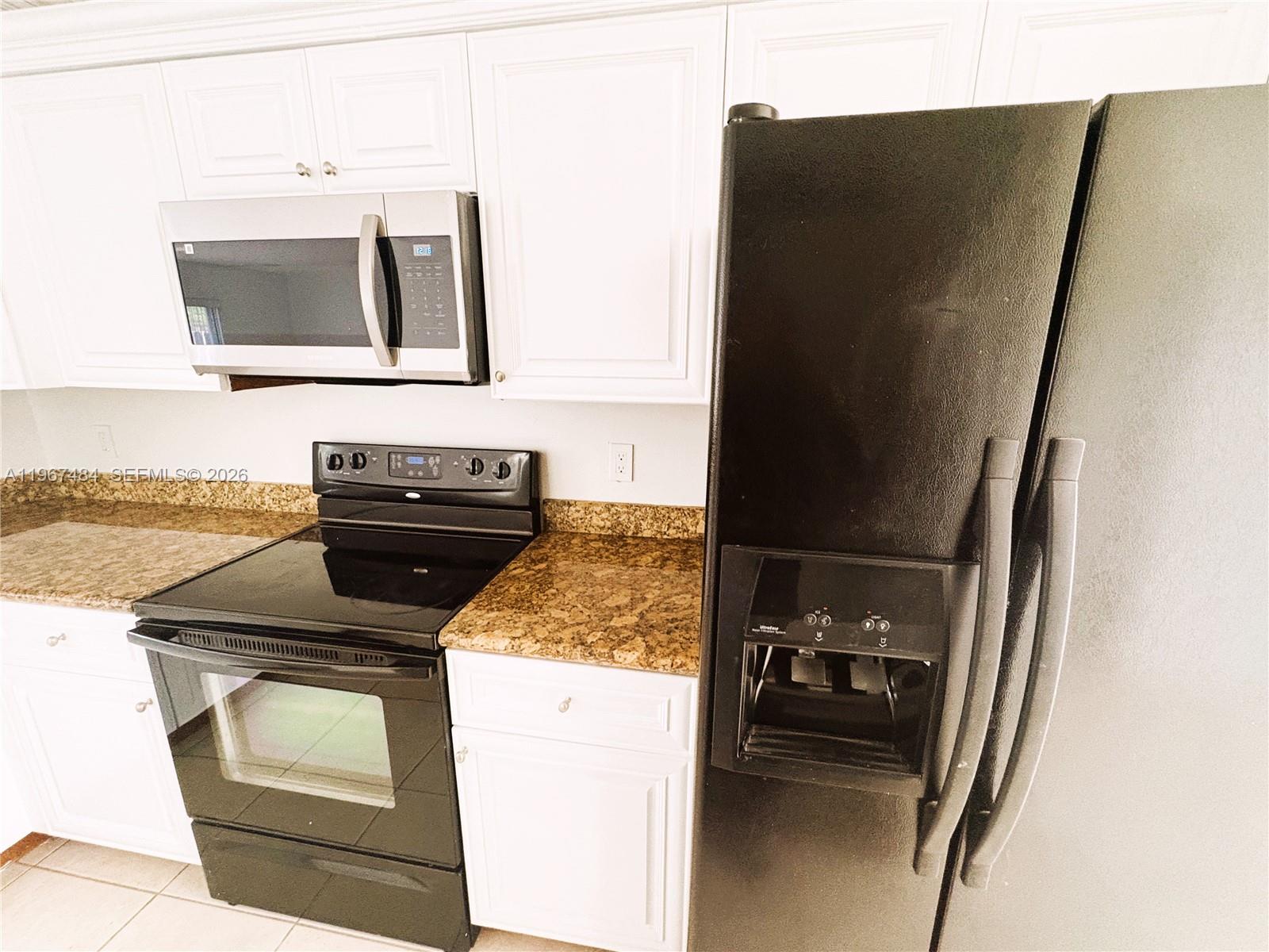 TWIN FOUNTAINS REPLAT - Residential