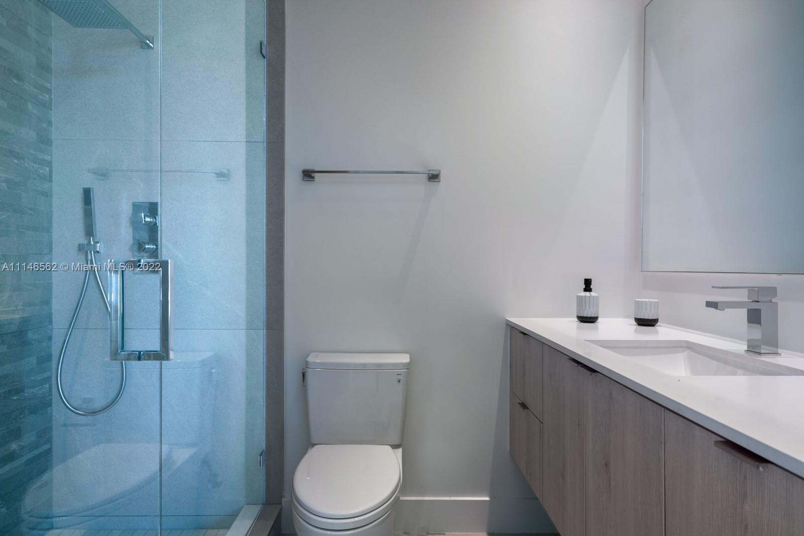 CORAL RIDGE COUNTRY CLUB - Residential