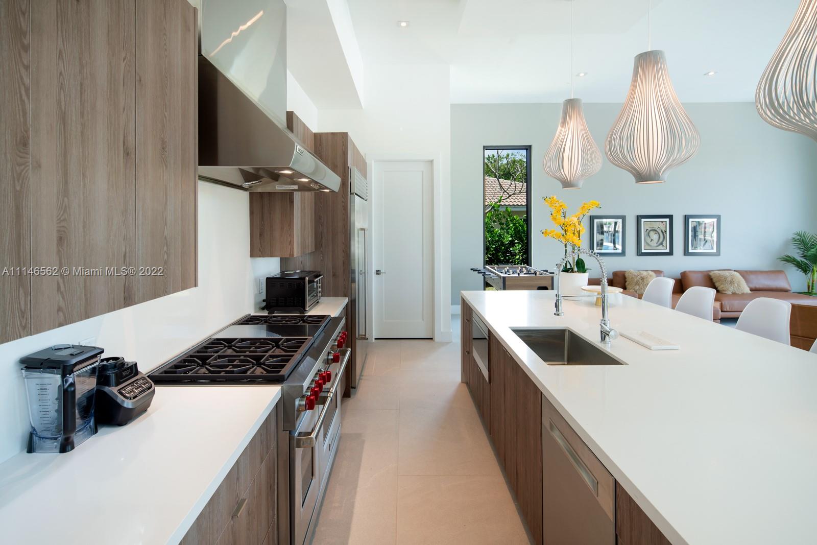 CORAL RIDGE COUNTRY CLUB - Residential