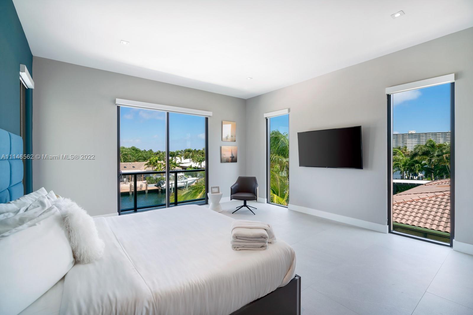 CORAL RIDGE COUNTRY CLUB - Residential