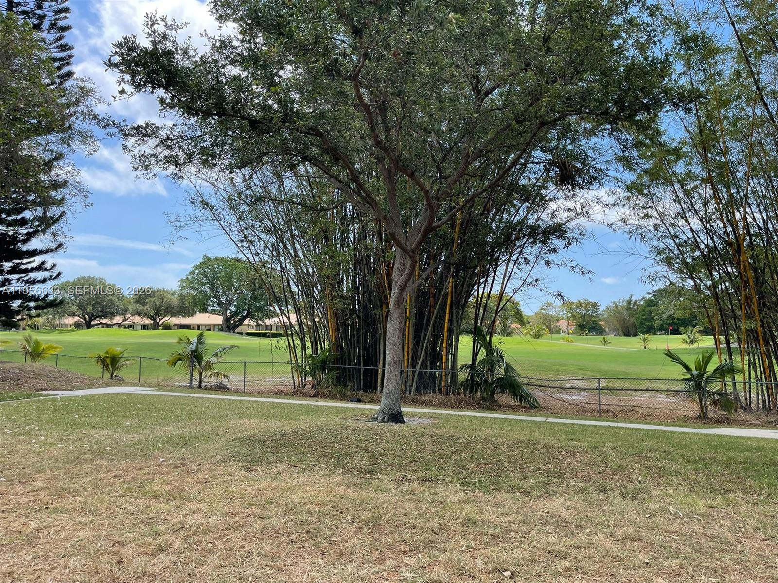 EMERALD HILLS C C APTS CO - Residential