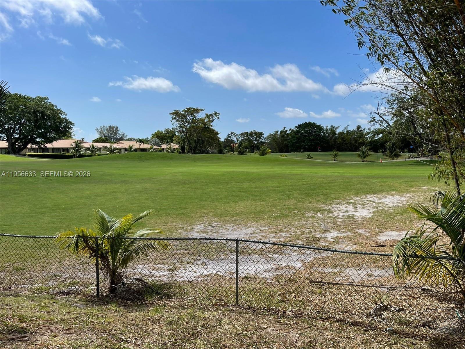 EMERALD HILLS C C APTS CO - Residential