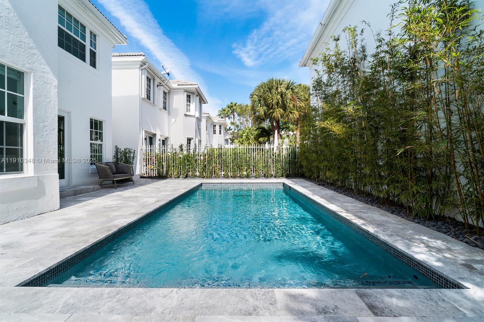 AVENTURA ESTATES - Residential