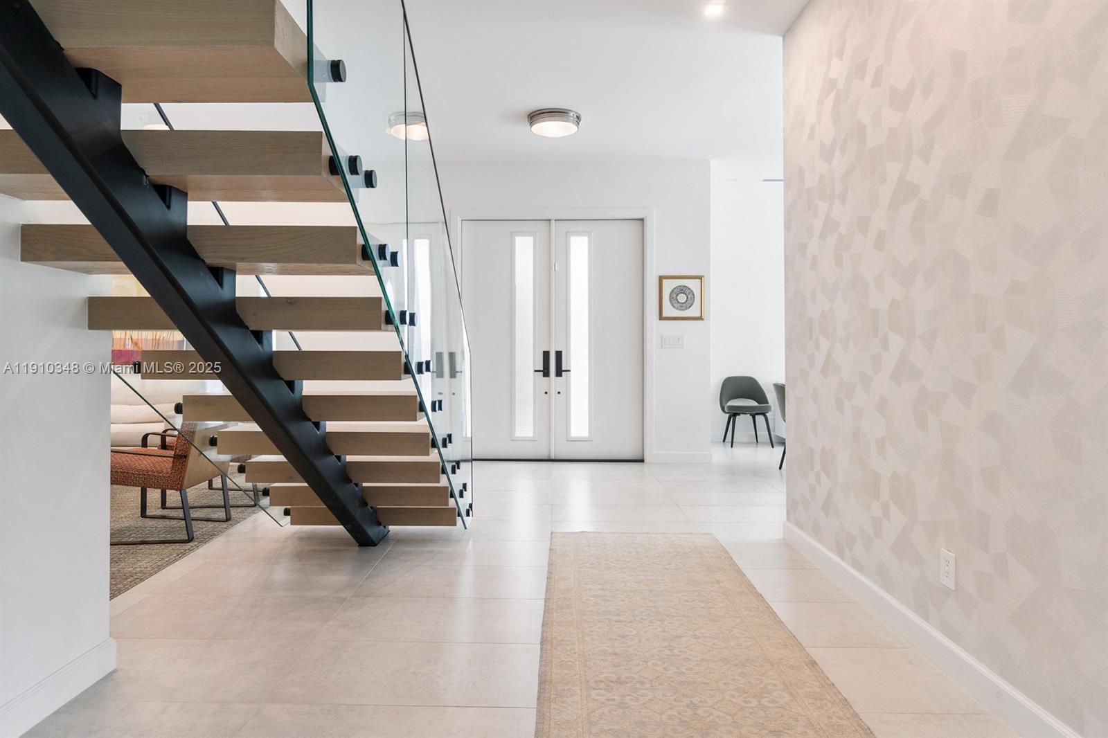 AVENTURA ESTATES - Residential