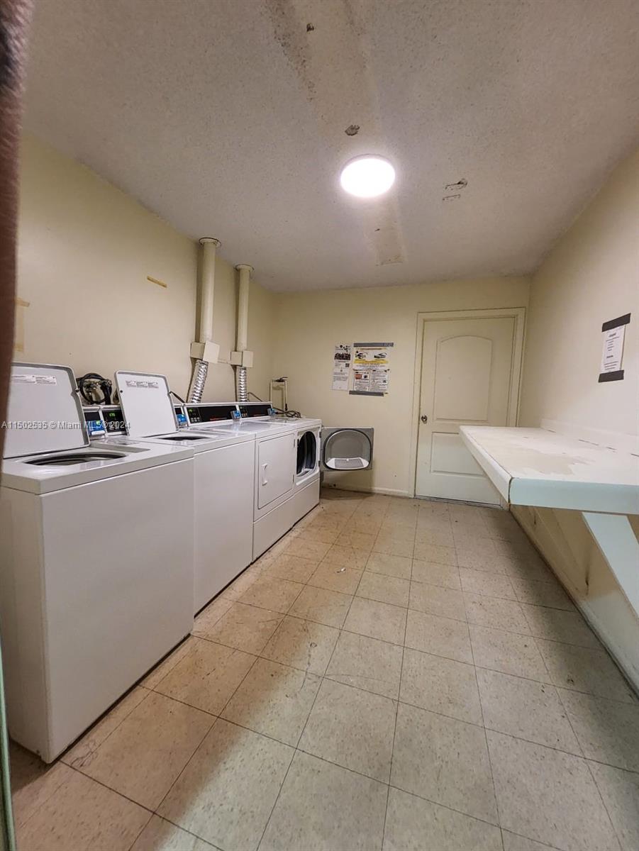 RAMBLEWOOD EAST CONDO - Residential