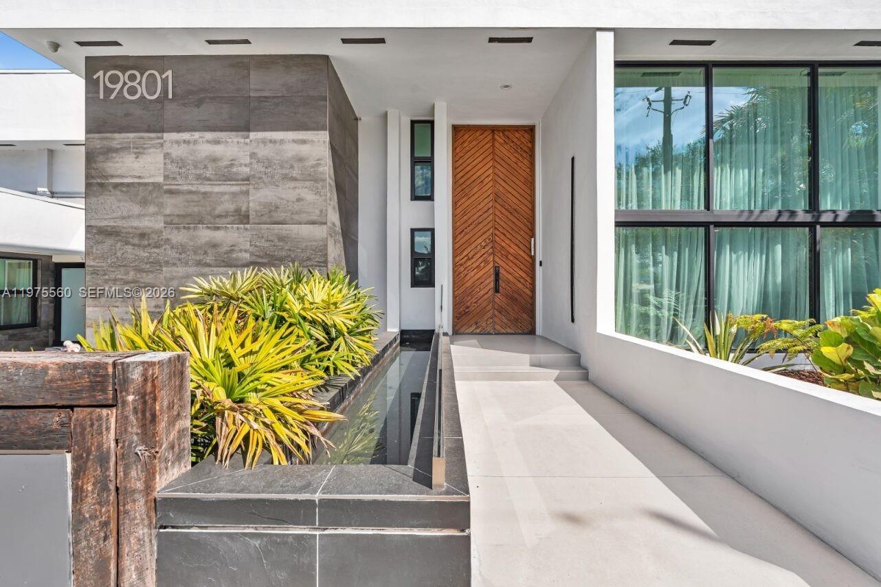 RAINTREE LAKE SEC THREE - Residential