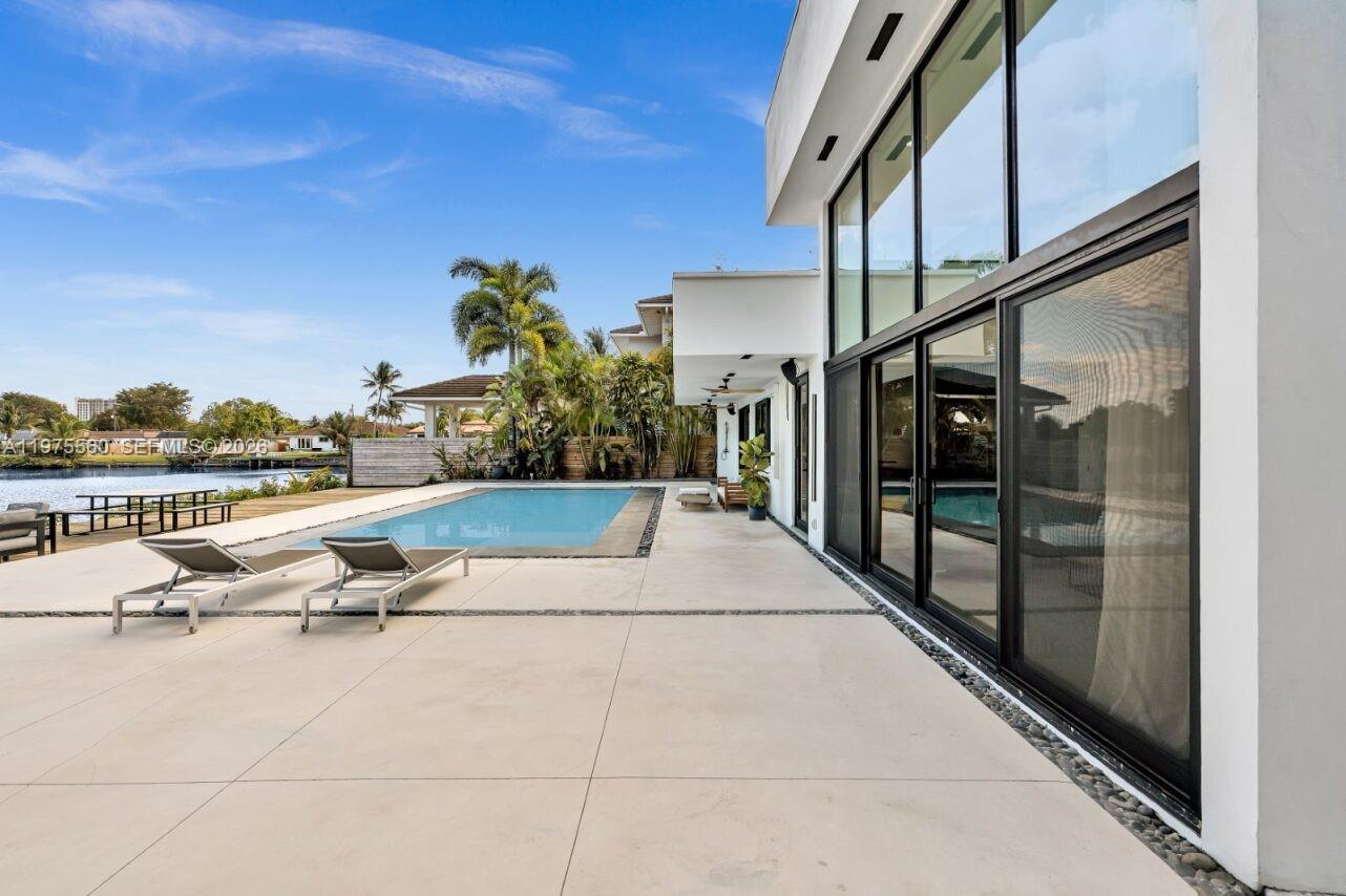 RAINTREE LAKE SEC THREE - Residential