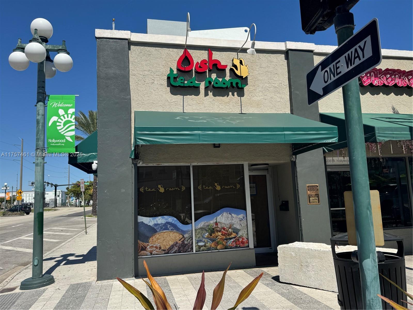 The Tea Room a Boutique Restaurant located in Downtown Hollywood Just renovated is for sale for $500K. Brand new Plumbing new Electrical, New in Ground Grease Trap. Gorgeous restaurant in an incredible location.