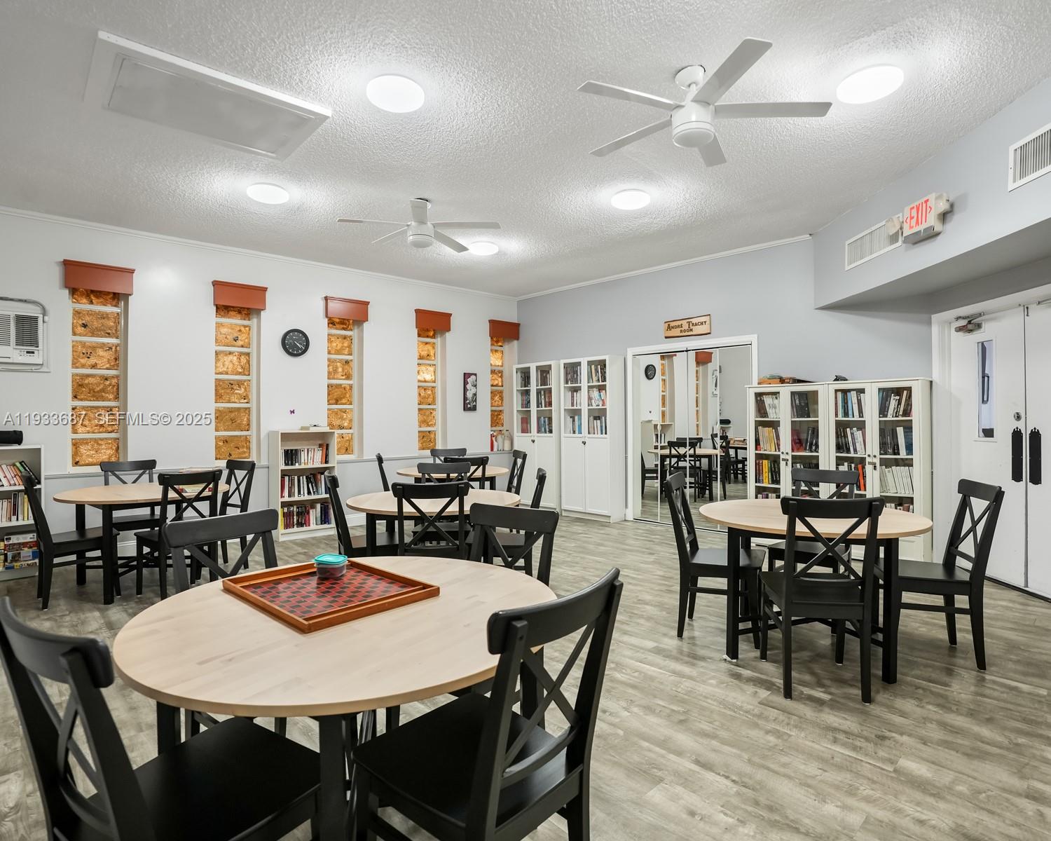 SEAGRAPE GARDENS CONDO - Residential