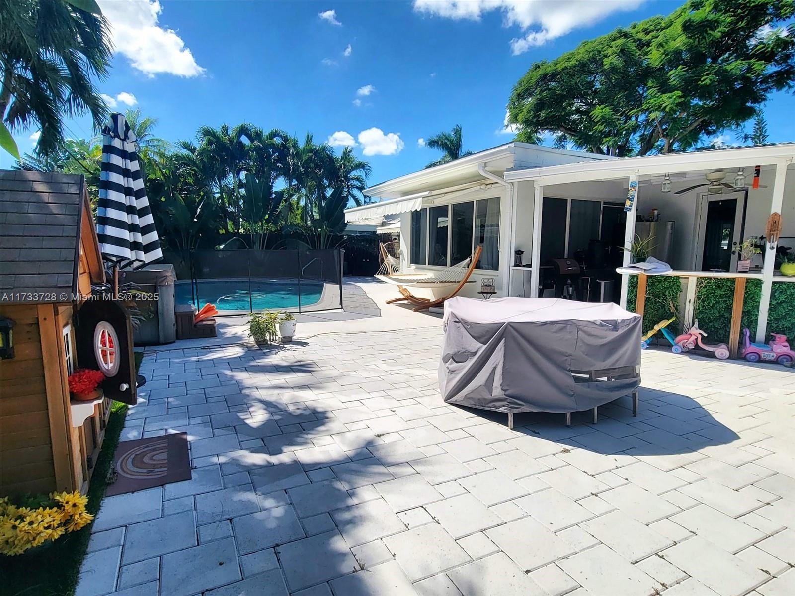 CORAL WOODS - Residential