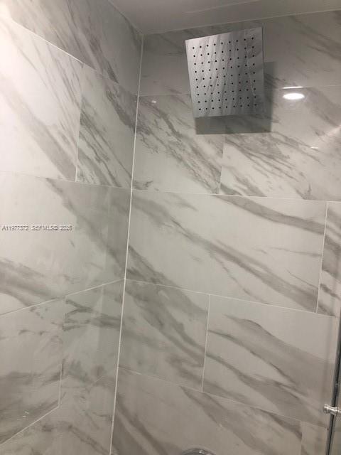 HOLLYWOOD PARC CONDO - Residential Lease