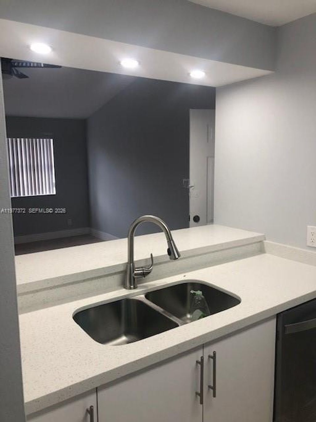 Photo of 550 S Park Rd #32-8, Hollywood, FL 33021 (MLS # A11977372)