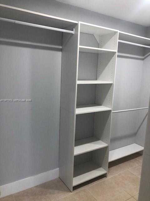 HOLLYWOOD PARC CONDO - Residential Lease