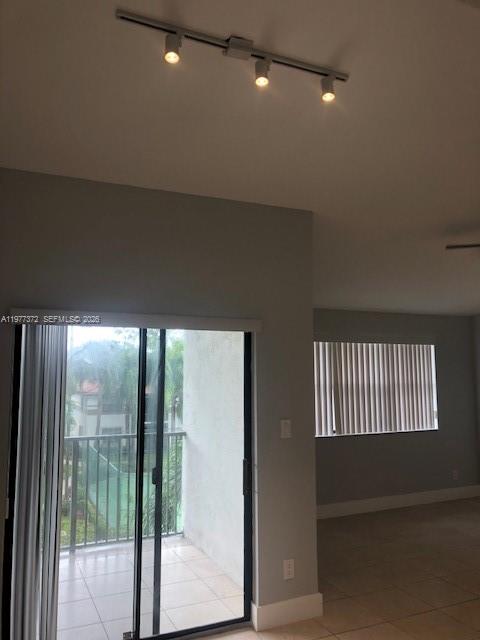 HOLLYWOOD PARC CONDO - Residential Lease