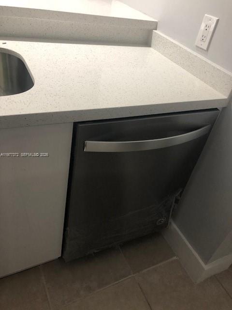 HOLLYWOOD PARC CONDO - Residential Lease