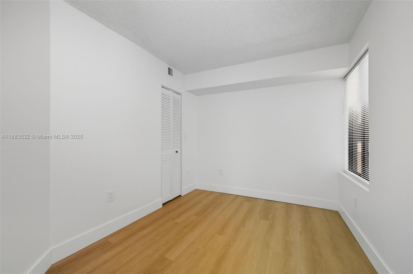 VERABELLA FALLS CONDO - Residential Lease