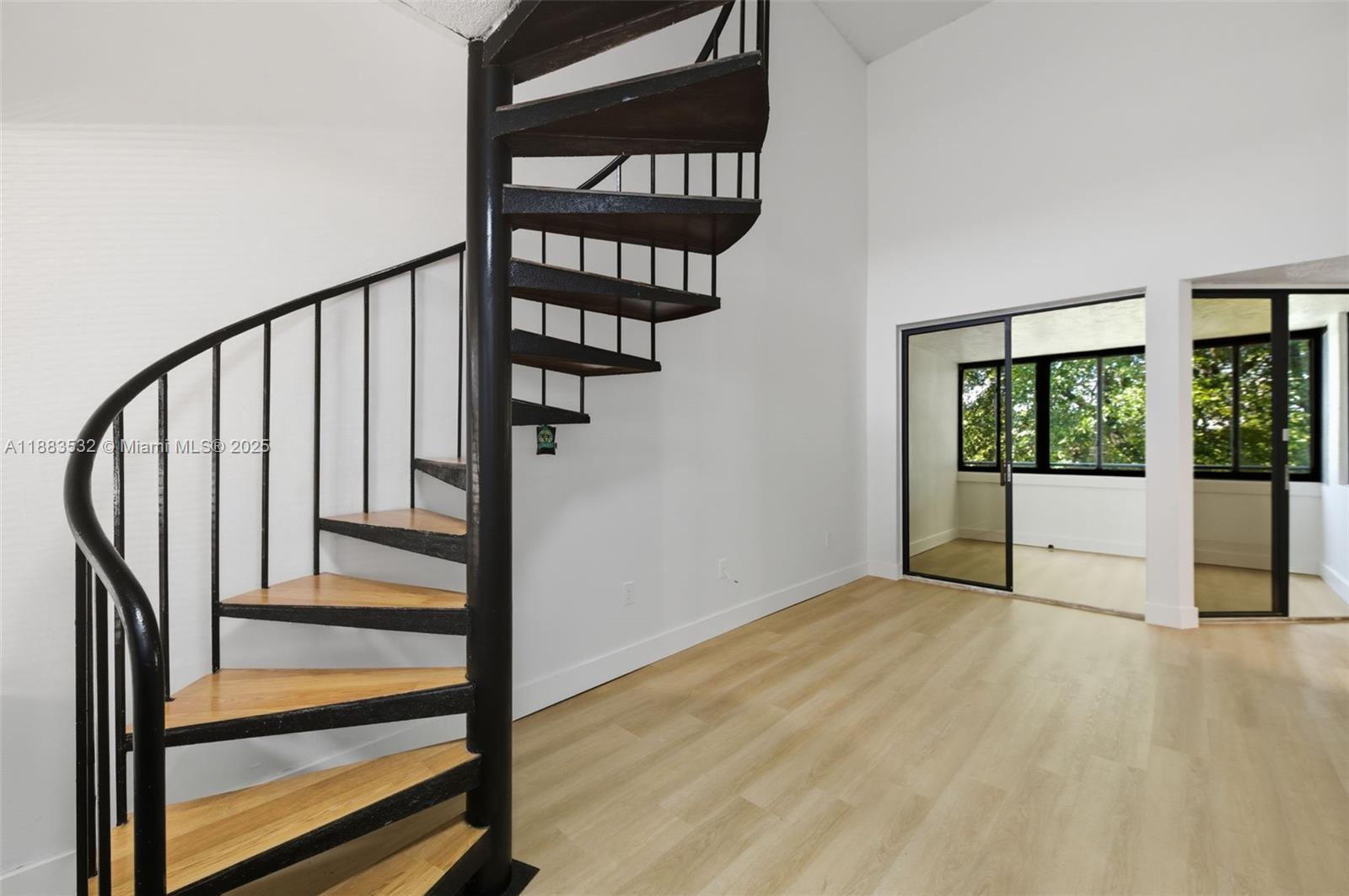 VERABELLA FALLS CONDO - Residential Lease