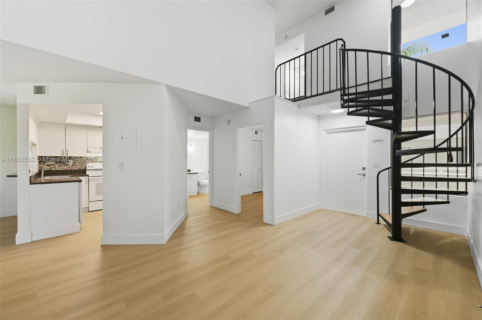 VERABELLA FALLS CONDO - Residential Lease